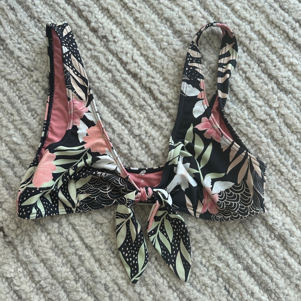 Rip Curl Swim top
